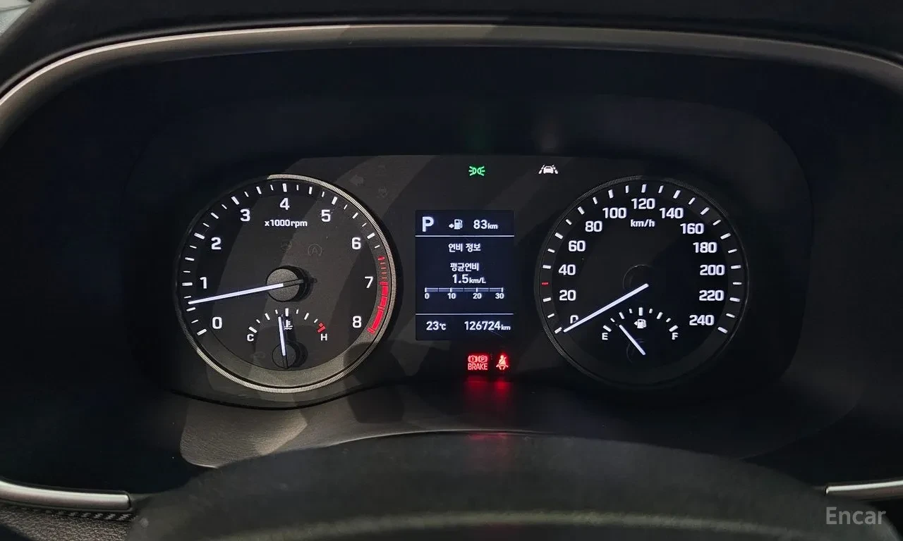 Hyundai Tucson 4X4 TURBO, снимка 8 - Автомобили и джипове - 54735177