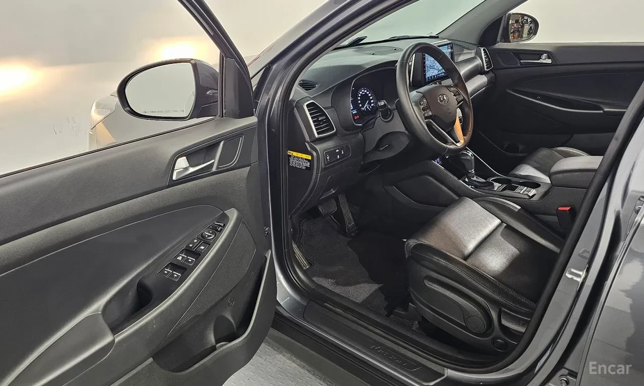 Hyundai Tucson 4X4 TURBO, снимка 10 - Автомобили и джипове - 54735177