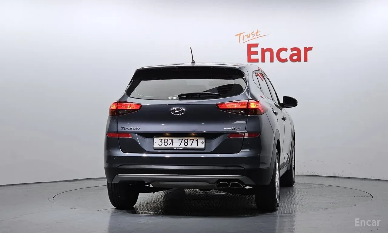Hyundai Tucson 4X4 TURBO, снимка 4 - Автомобили и джипове - 54735177