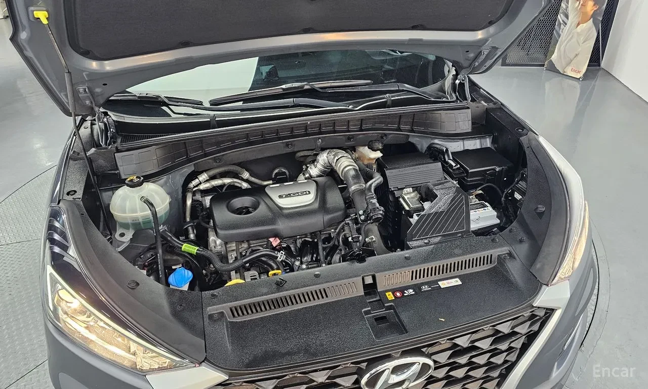 Hyundai Tucson 4X4 TURBO, снимка 6 - Автомобили и джипове - 54735177