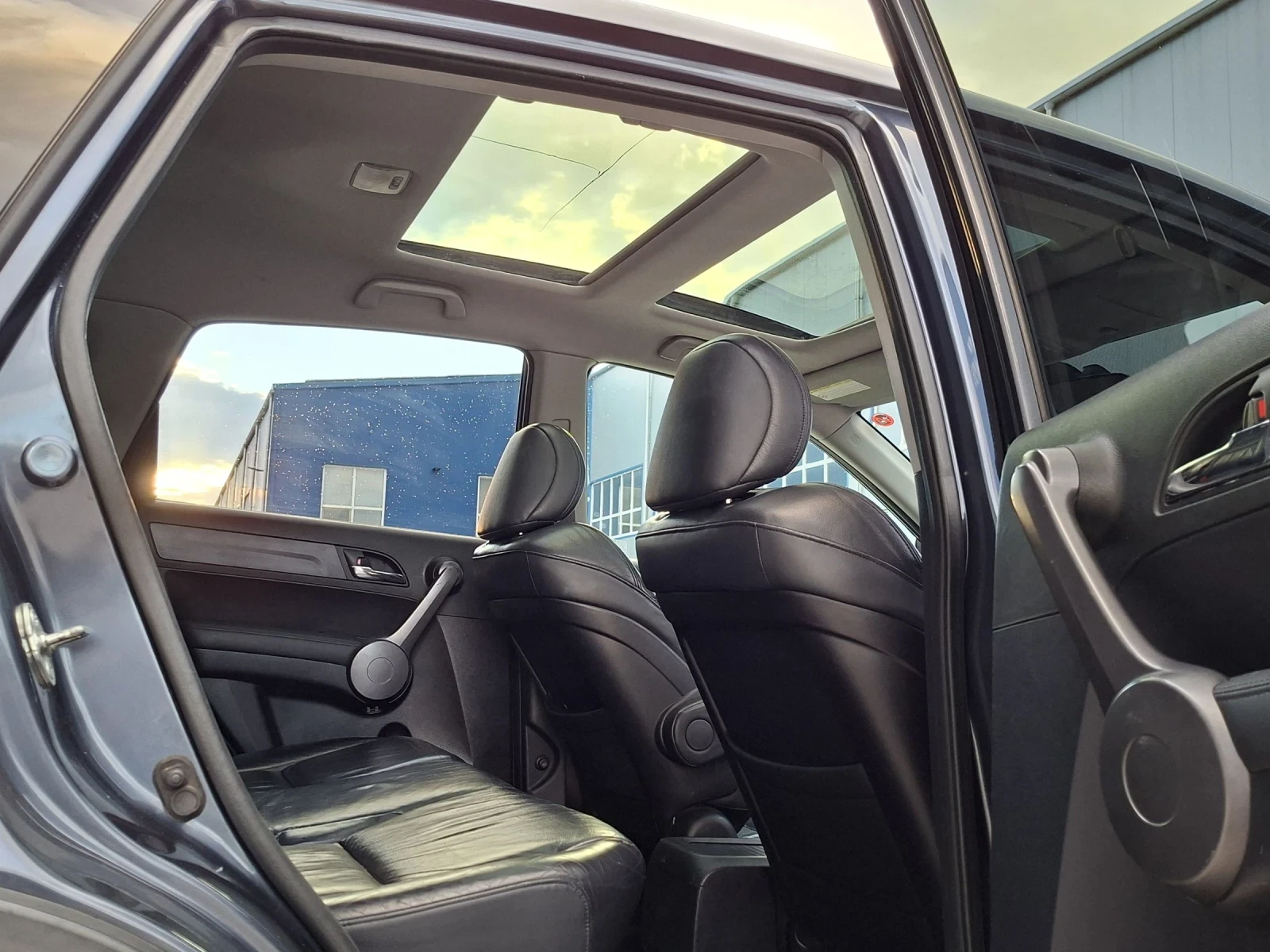 Honda Cr-v Executive , снимка 9 - Автомобили и джипове - 54806923