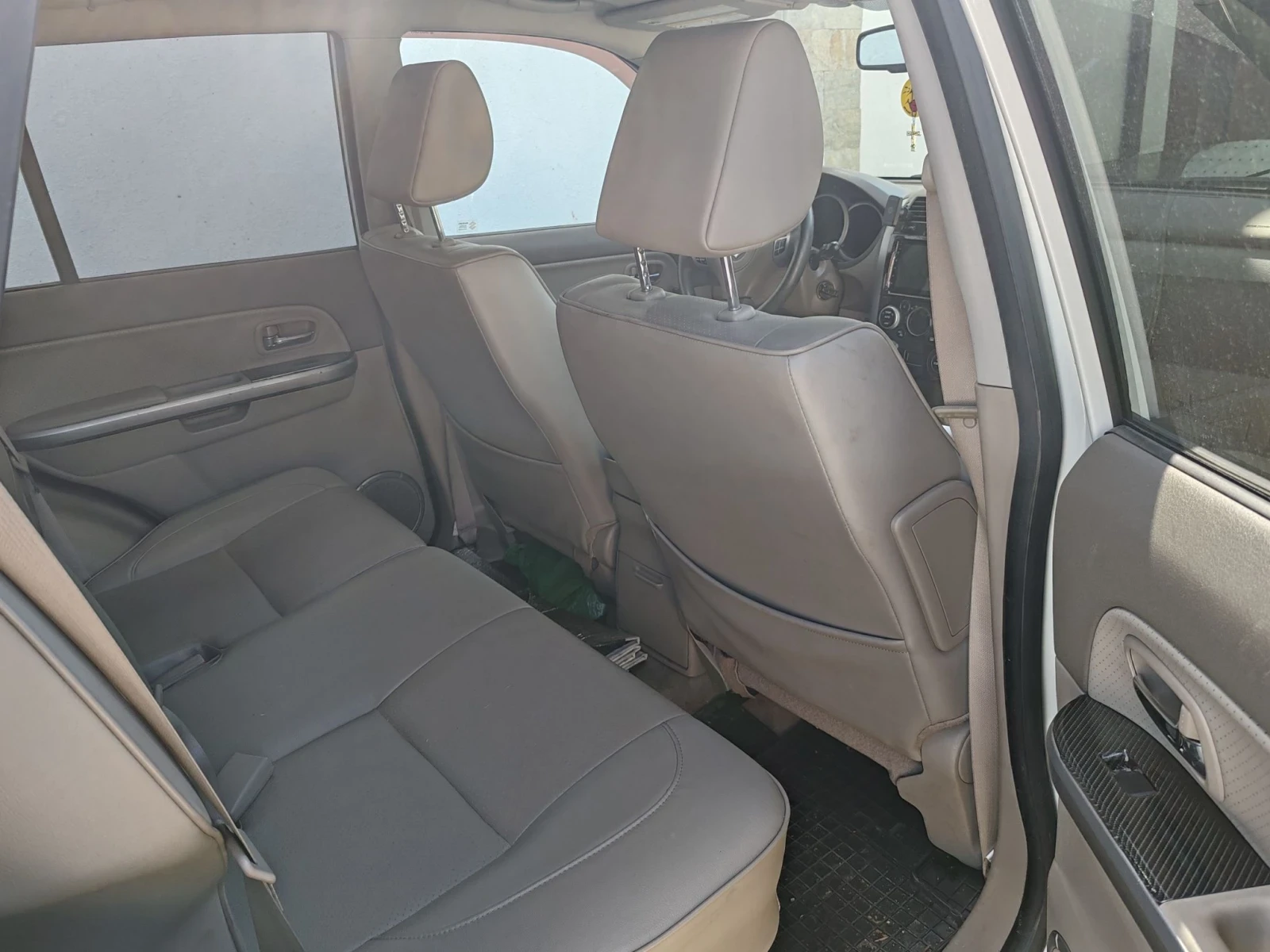 Suzuki Grand vitara, снимка 6 - Автомобили и джипове - 55835963