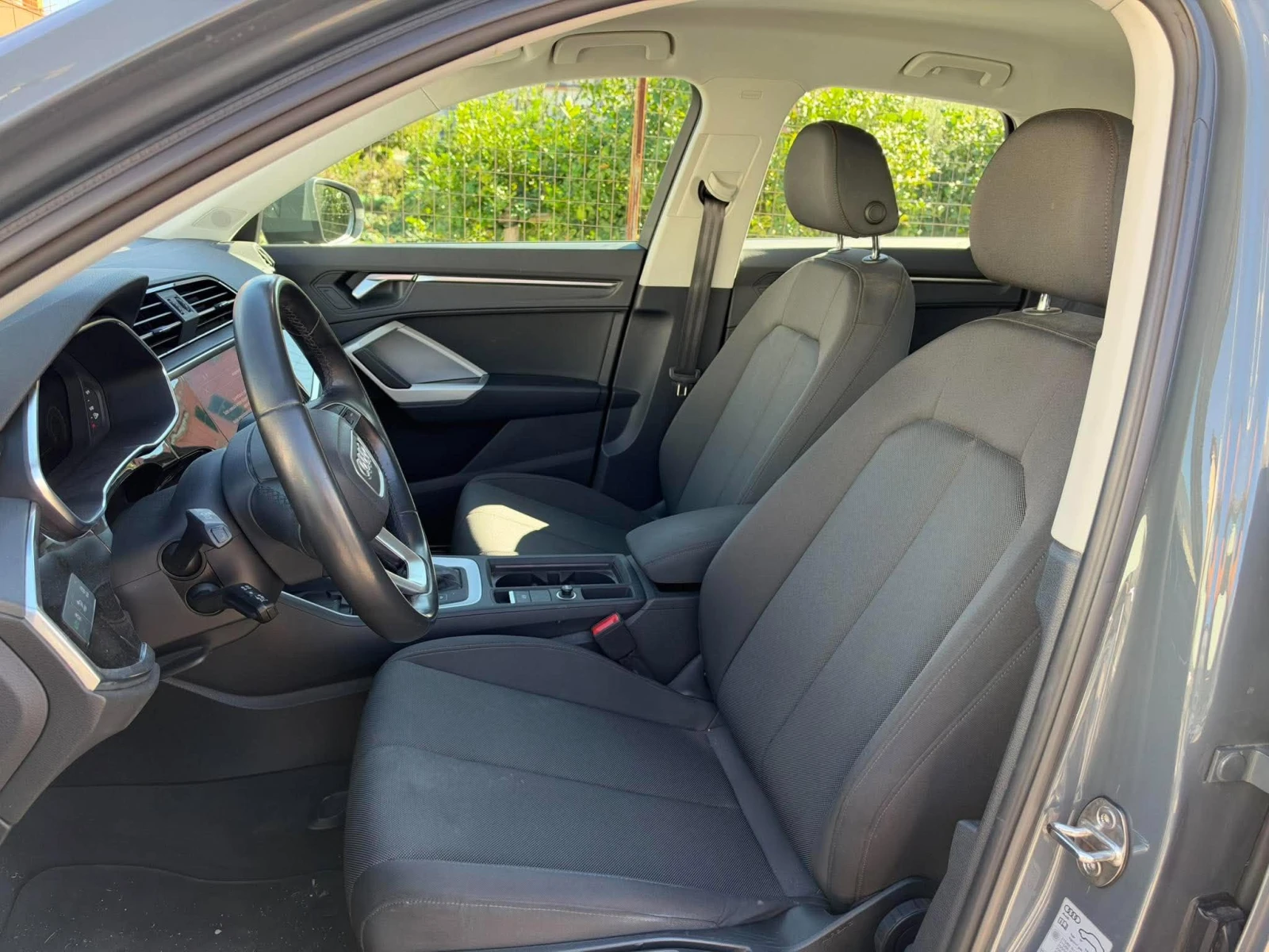 Audi Q3 45 TFSIe Business, снимка 10 - Автомобили и джипове - 56701927