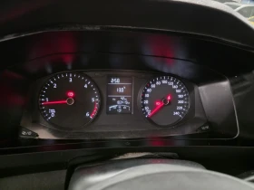 VW Transporter T6 Long | 2.0TDI | Напълно обслужен , снимка 15