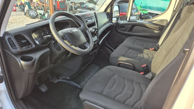 Iveco Daily 35c17* МАКСИ* КЛИМАТРОНИК* , снимка 12 - Бусове и автобуси - 52380231