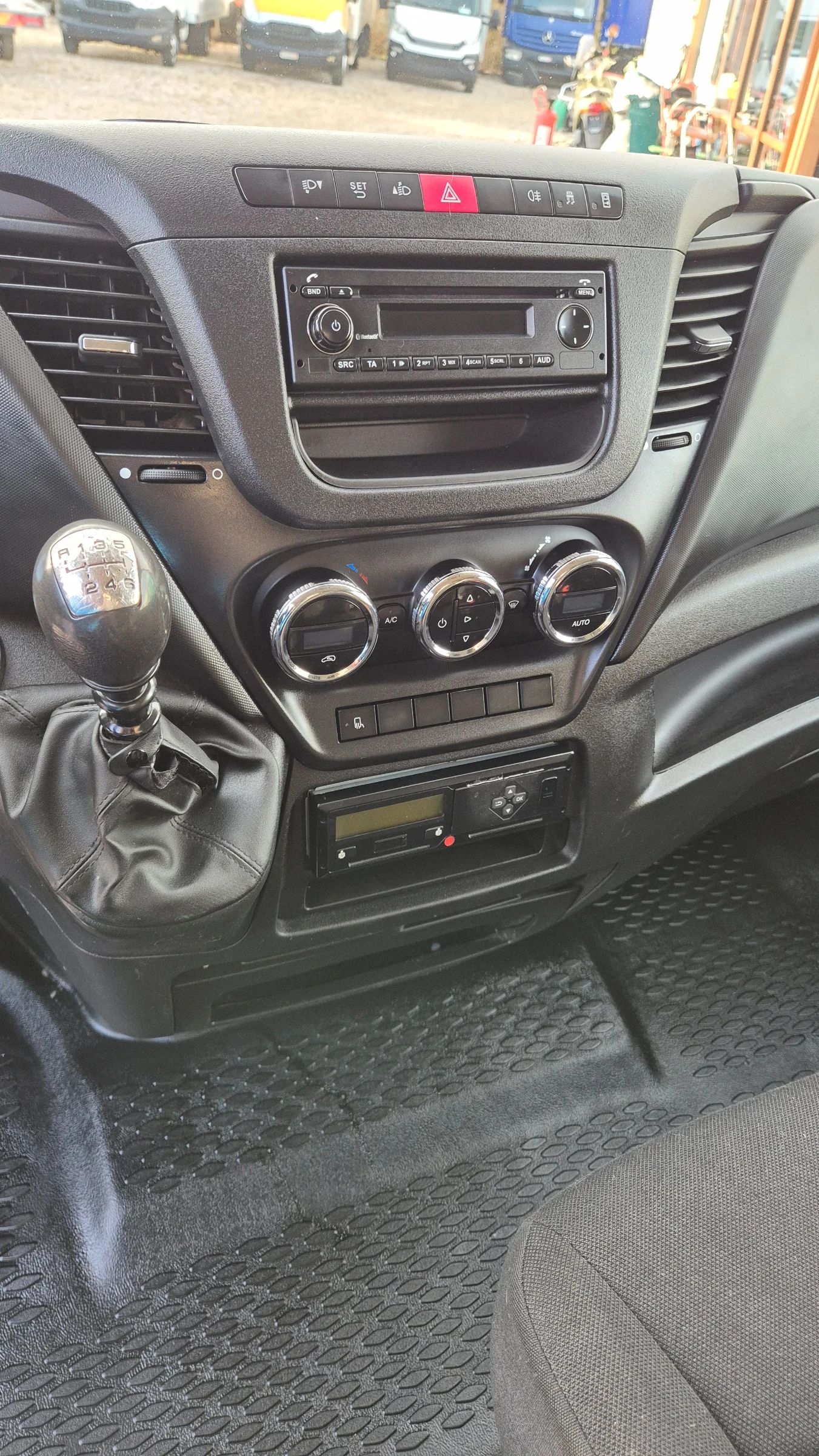 Iveco Daily 35c17* �����* �����������*  | Mobile.bg � ����������� 14