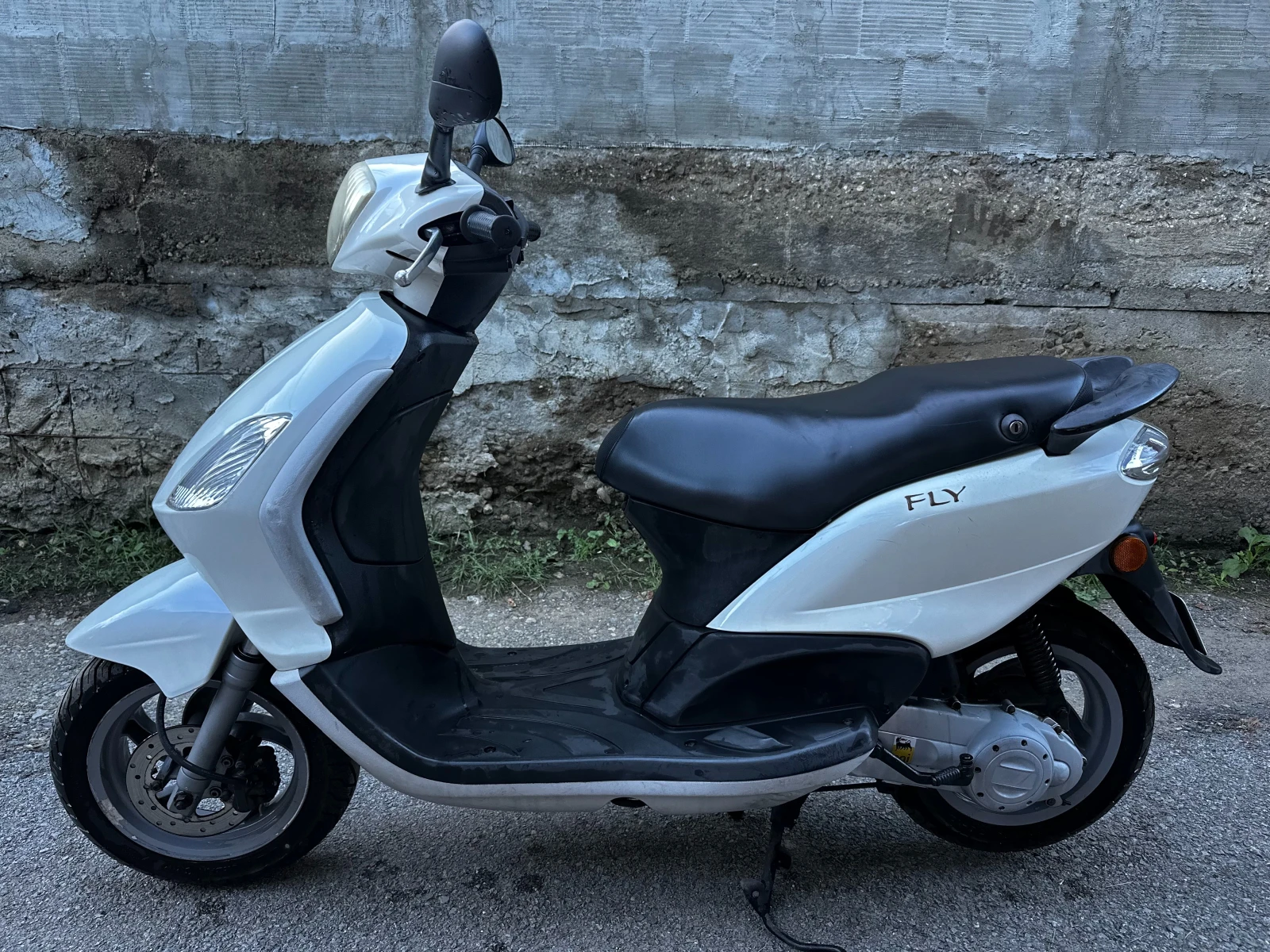 Piaggio Fly