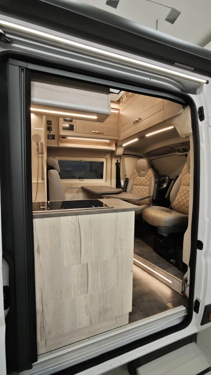 Кемпер Fiat Ducato M182512 Mega Revolution 640, снимка 6 - Каравани и кемпери - 53985122