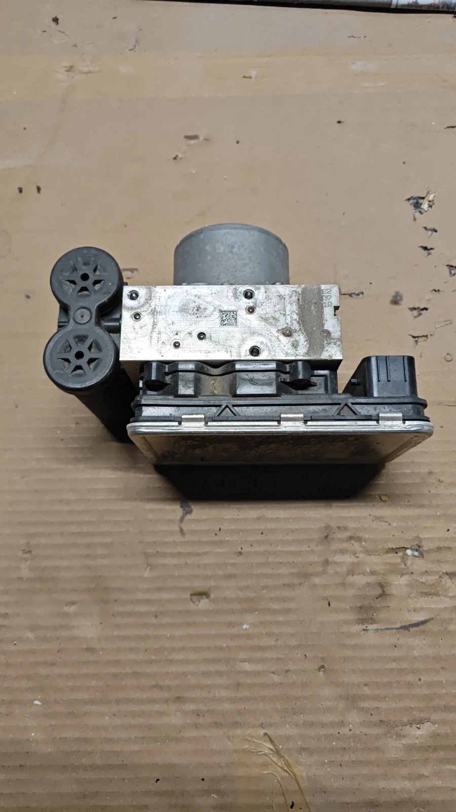 A 223 320 08 04 001-Продавам компресор за въздушно окачване Мерцедес W223 и W297 , снимка 4 - Части - 53944448