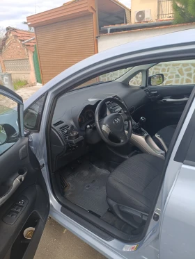 Toyota Auris 1.6, снимка 6