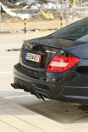 Mercedes-Benz C 63 AMG, снимка 4