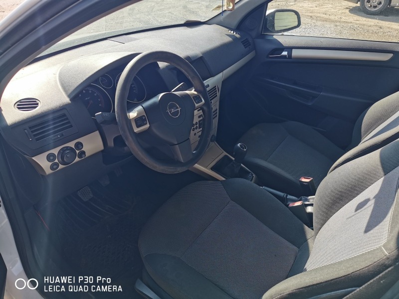 Opel Astra, снимка 1 - Автомобили и джипове - 45053969