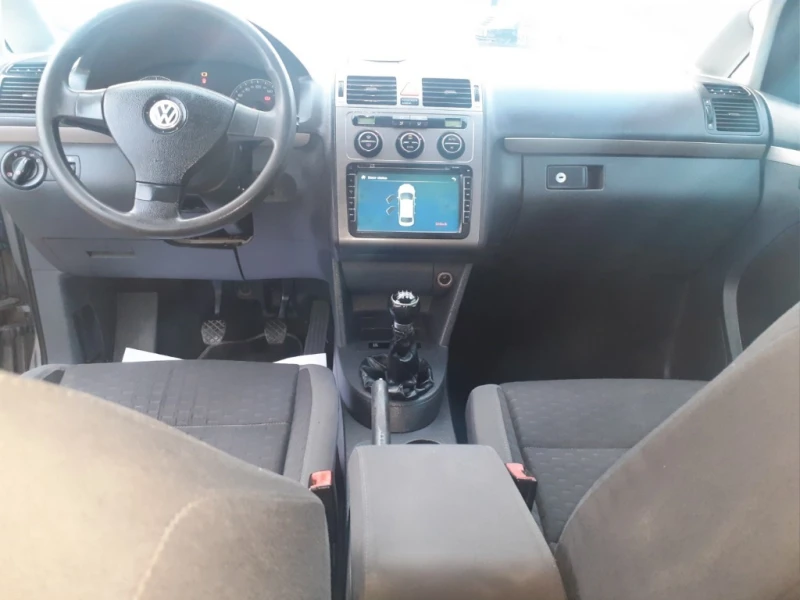 VW Touran, снимка 7 - Автомобили и джипове - 47836570