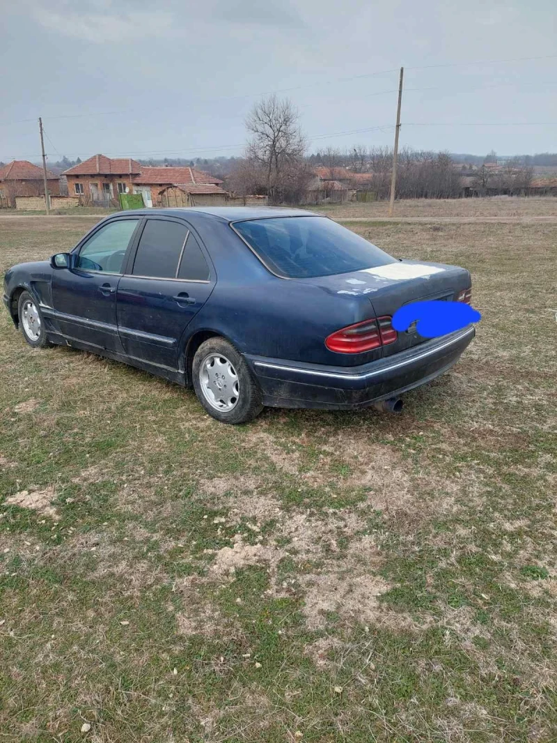 Mercedes-Benz E 290 2.9 TDI , снимка 5 - Автомобили и джипове - 48986677