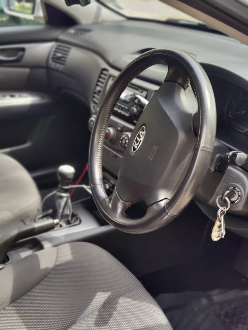 Kia Magentis, снимка 12 - Автомобили и джипове - 52445841
