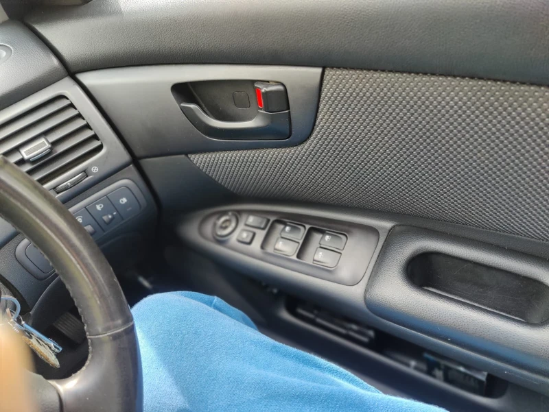 Kia Magentis, снимка 11 - Автомобили и джипове - 52445841