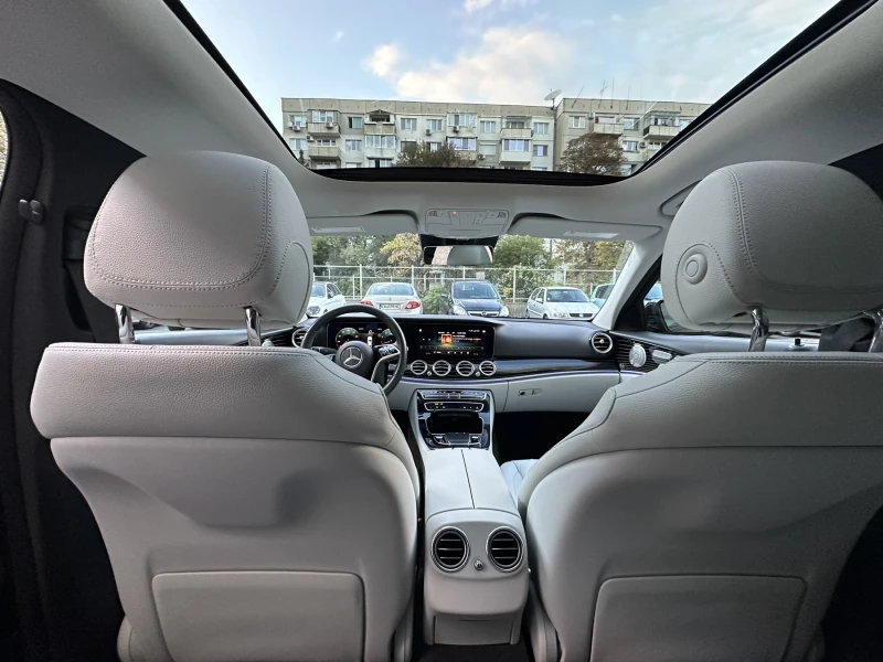 Mercedes-Benz E 350 4MATIC, снимка 10 - Автомобили и джипове - 52498454