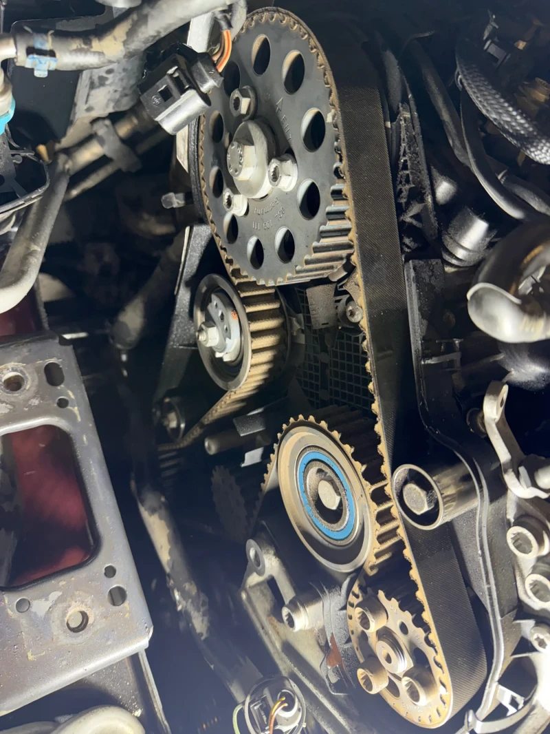 VW Golf 2.0TDI, снимка 11 - Автомобили и джипове - 53133740