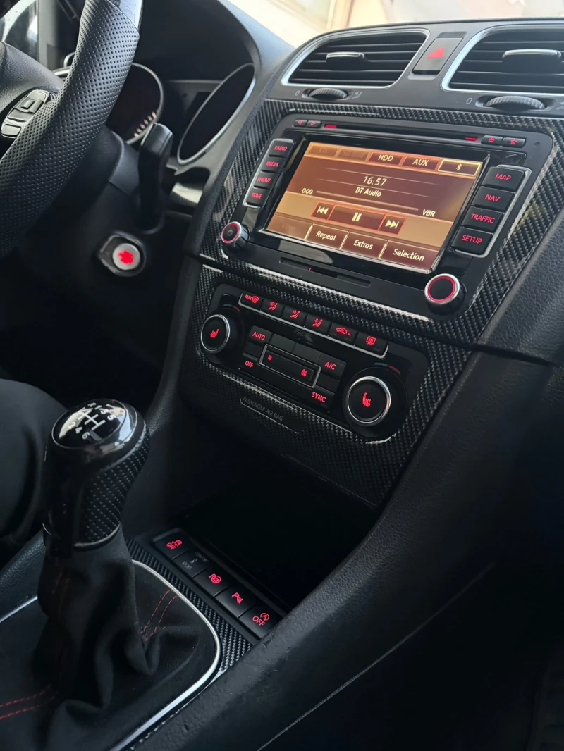 VW Golf 2.0TDI, снимка 6 - Автомобили и джипове - 53133740