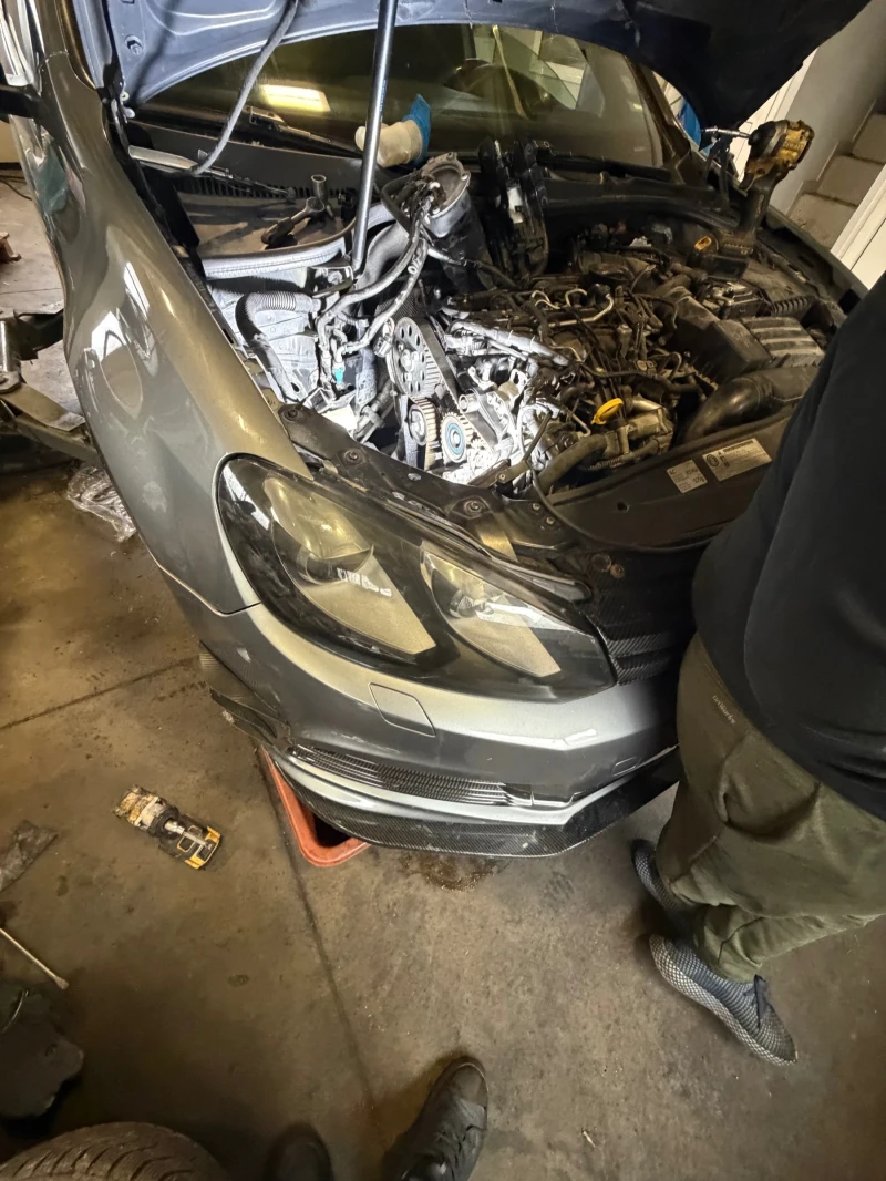 VW Golf 2.0TDI, снимка 12 - Автомобили и джипове - 53133740