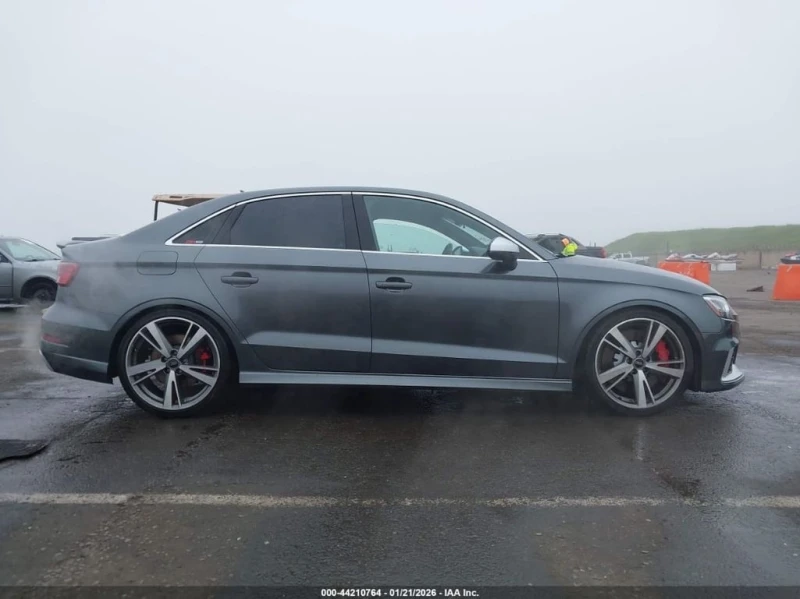 Audi Rs3 * 2.5T * CARFAX * БЕЗ ПЪРВОНАЧАЛНА ВНОСКА, снимка 13 - Автомобили и джипове - 53422909