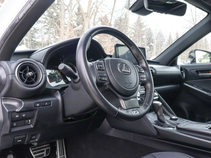 Lexus IS IS 500 F SPORT* CARFAX* АвтоКредит* (ЦЕНА ДО БГ), снимка 11 - Автомобили и джипове - 53514832