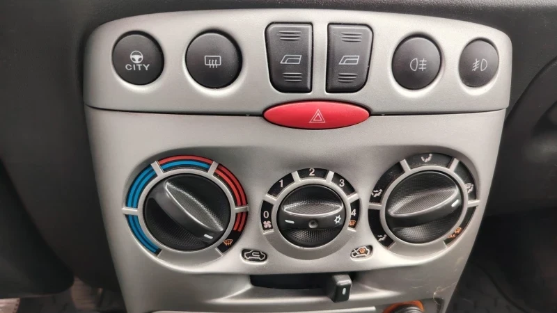 Fiat Punto, снимка 8 - Автомобили и джипове - 56015480