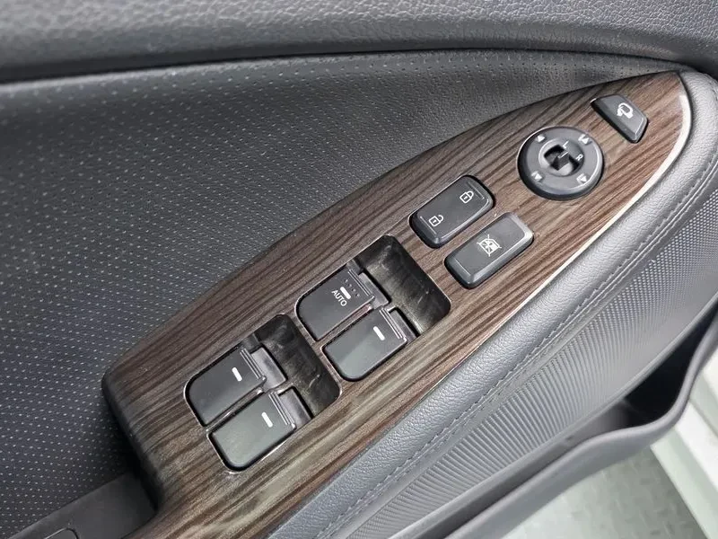 Kia K5 LPG PRESTIGE, снимка 13 - Автомобили и джипове - 56304598