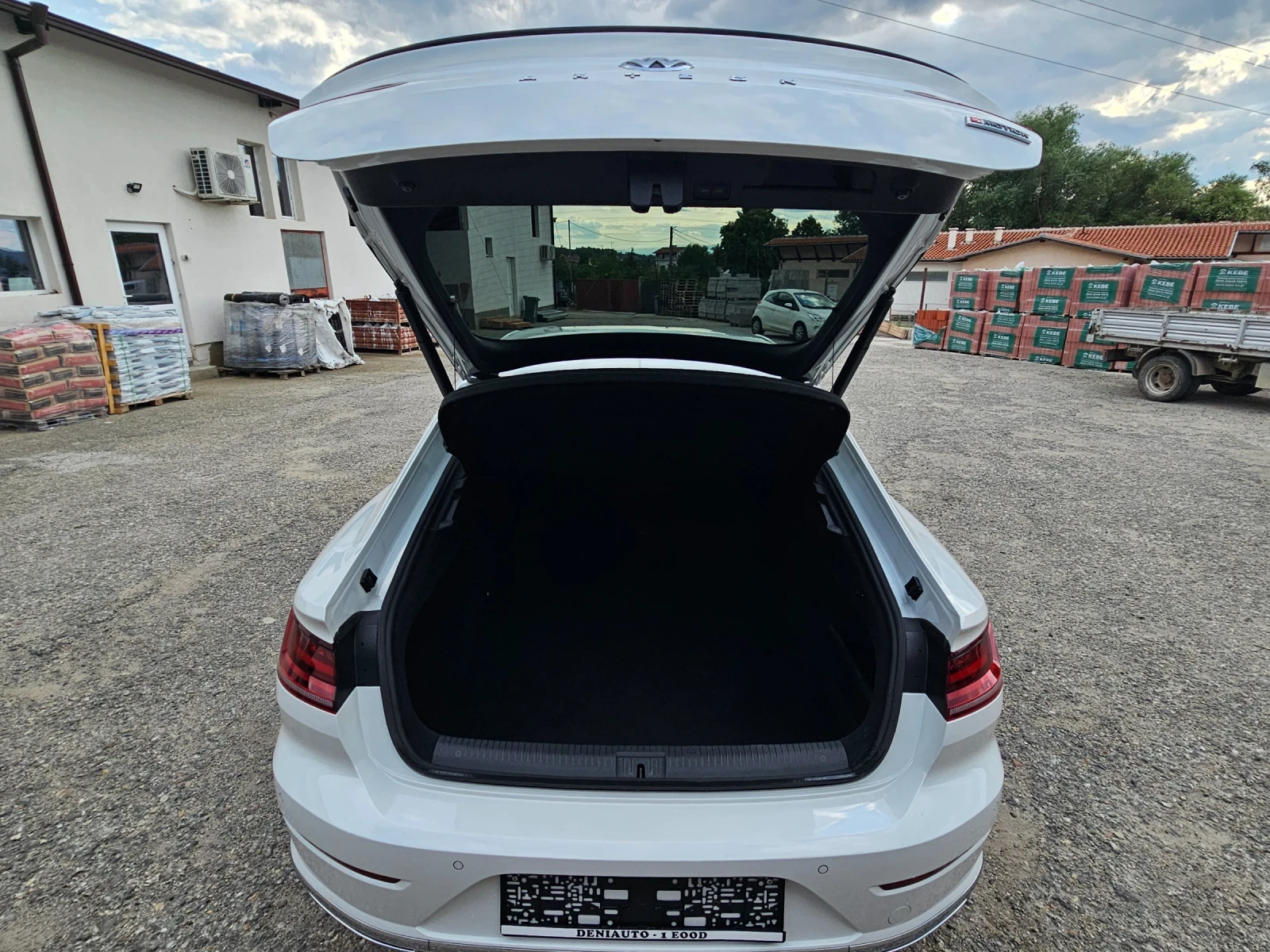 VW Arteon 2.0TSI R-line 4x4, снимка 13 - Автомобили и джипове - 55274155