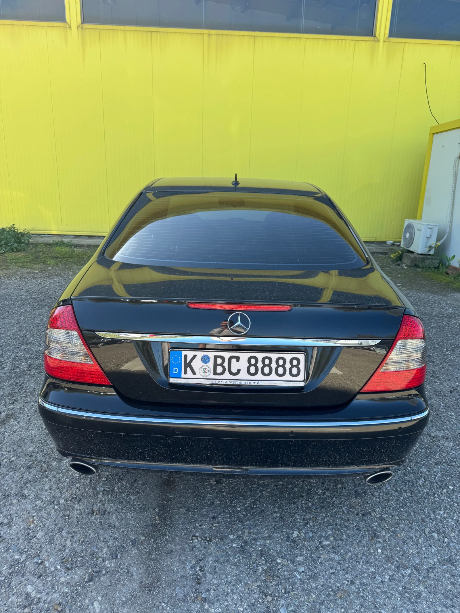 Mercedes-Benz E 320  - изображение 5