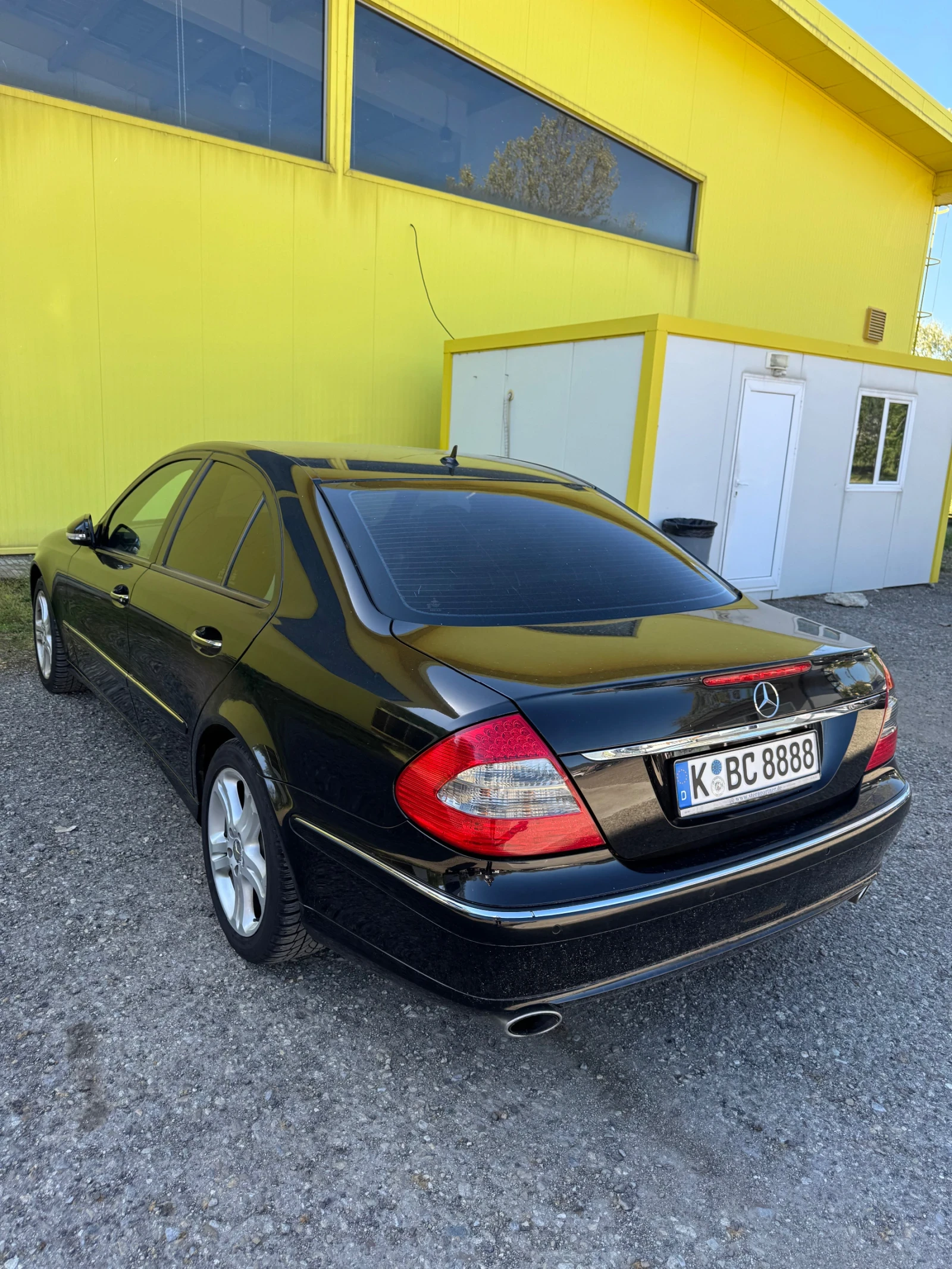 Mercedes-Benz E 320  - изображение 6