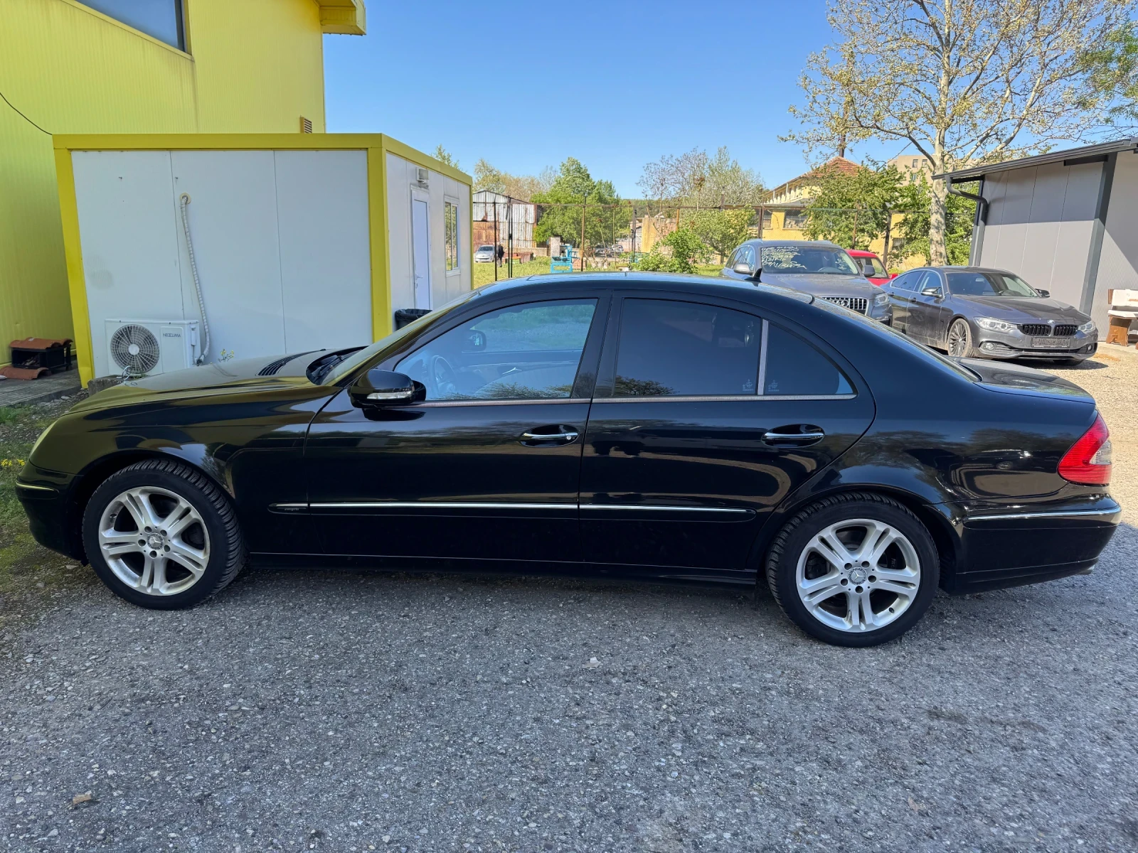 Mercedes-Benz E 320  - изображение 7