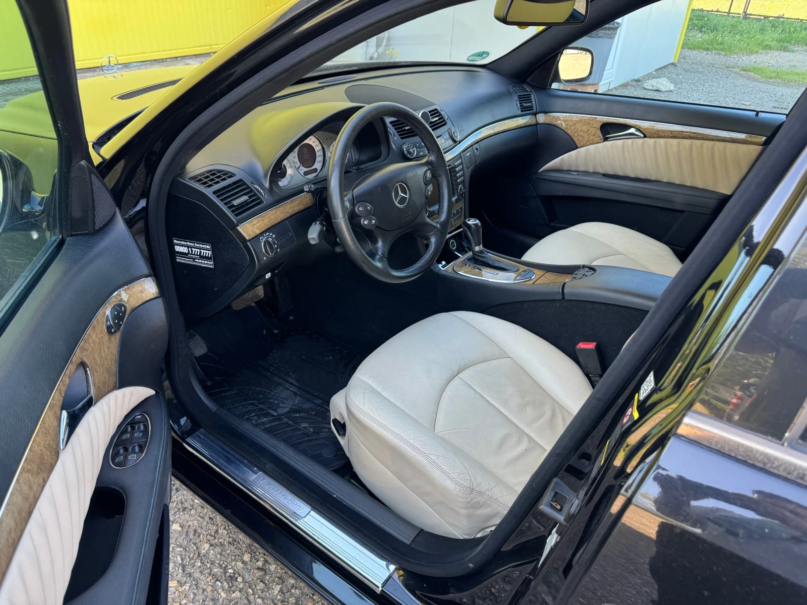 Mercedes-Benz E 320  - изображение 9