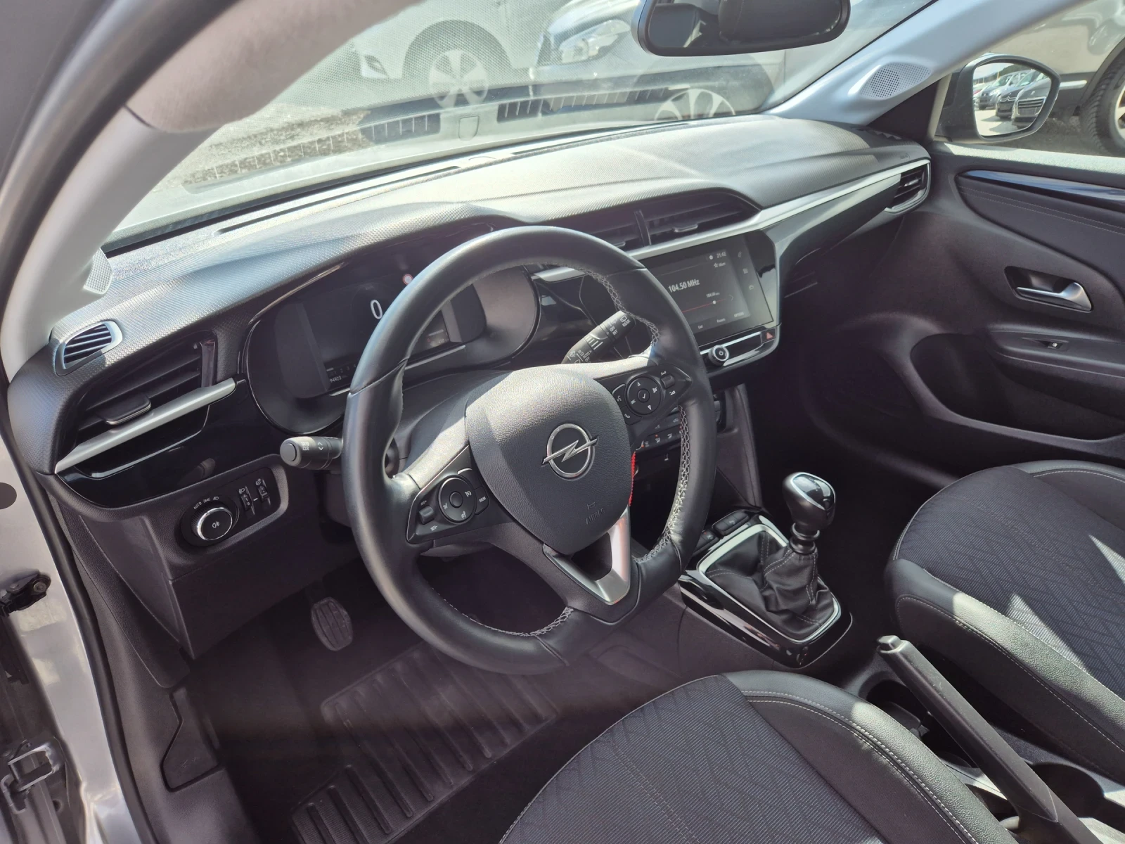 Opel Corsa 1.2 - изображение 8