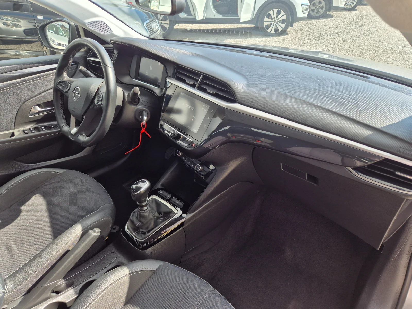 Opel Corsa 1.2 - изображение 10