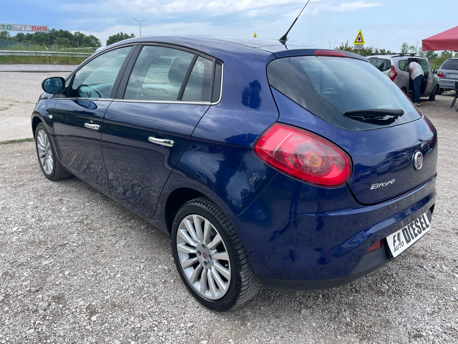 Fiat Bravo 1.6M-jet-105-ITALIA | Mobile.bg — изображение 11