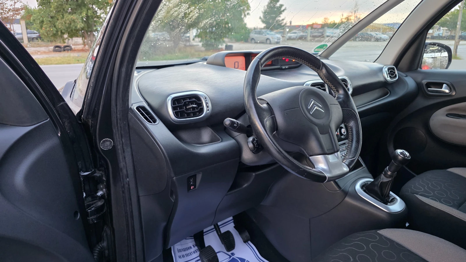 Citroen C3 Picasso 122000км КАТО ЧИСТО НОВА  - изображение 9
