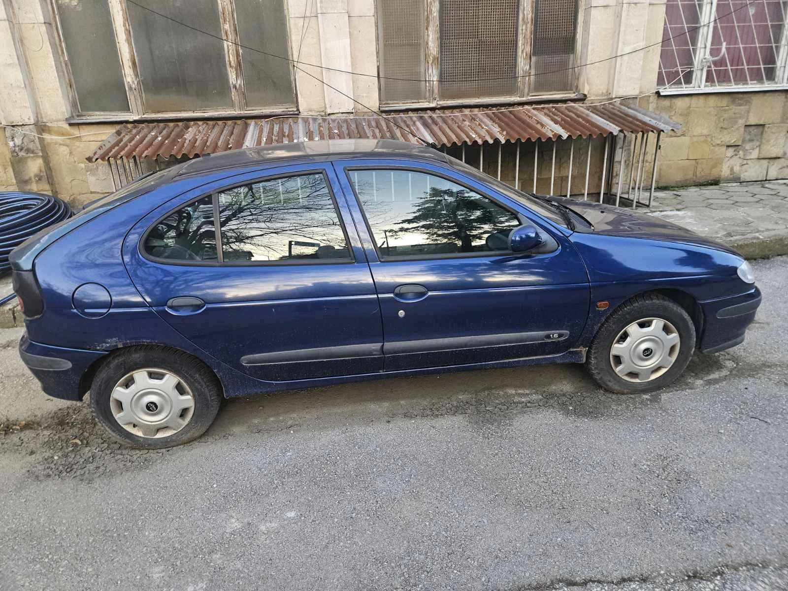 Renault Megane   10.12.25 | Mobile.bg   3