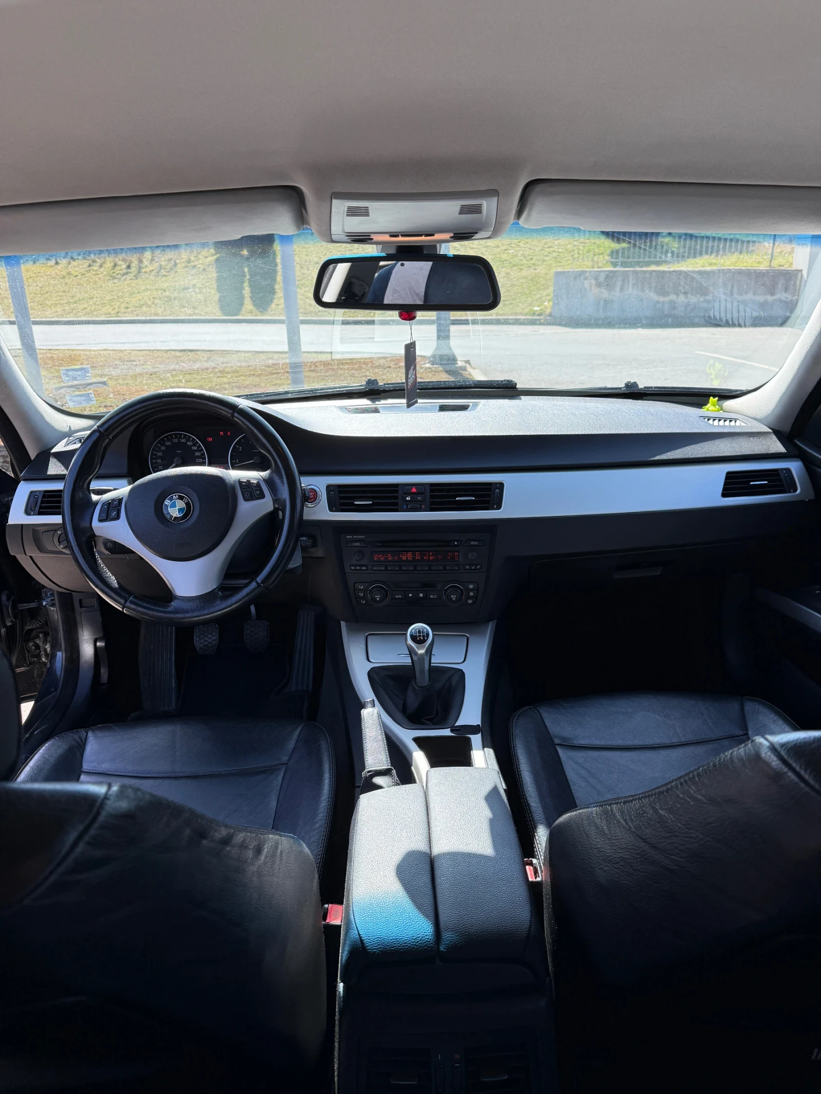 BMW 320, снимка 7 - Автомобили и джипове - 52657434