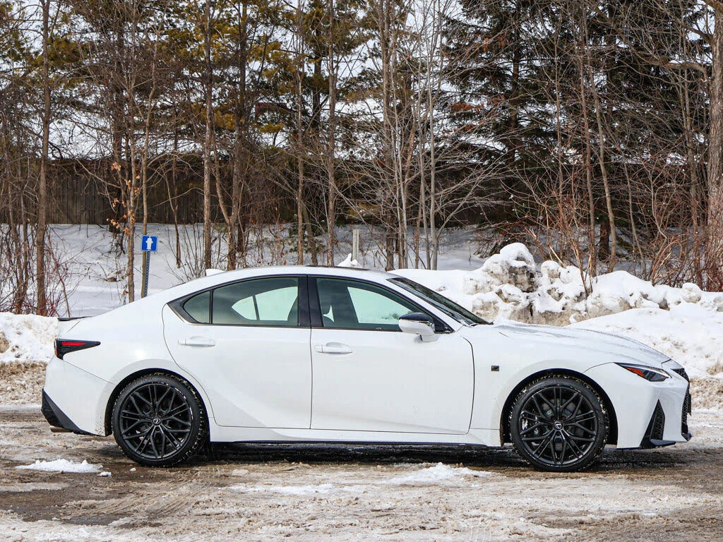 Lexus IS IS 500 F SPORT* CARFAX* АвтоКредит* (ЦЕНА ДО БГ) - изображение 2