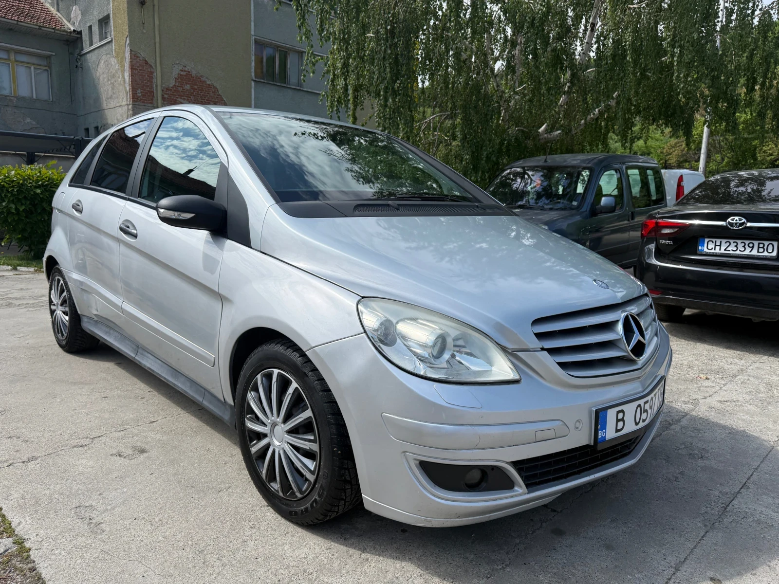 Mercedes-Benz B 170