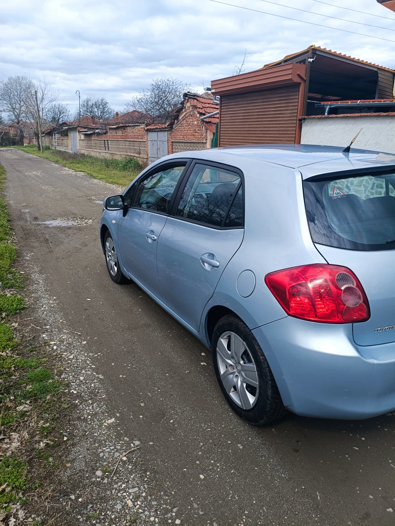 Toyota Auris 1.6, снимка 4 - Автомобили и джипове - 54088547
