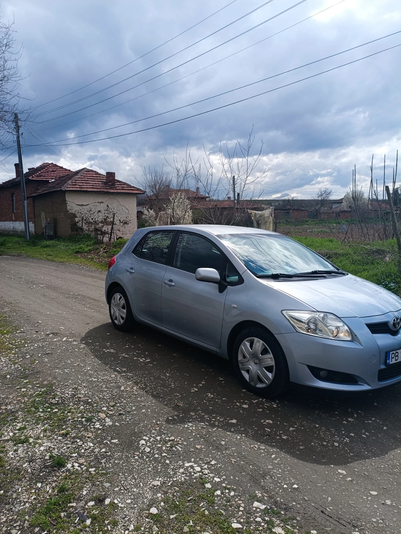 Toyota Auris 1.6, снимка 2 - Автомобили и джипове - 54088547