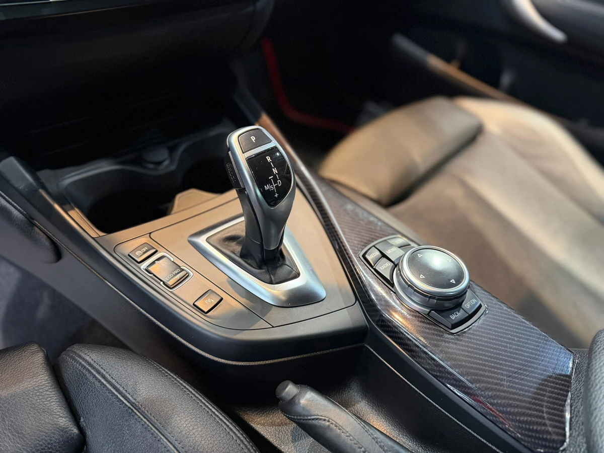 BMW 235 I / M-PACK / HARMAN / ШИБИДАХ, снимка 9 - Автомобили и джипове - 54347487