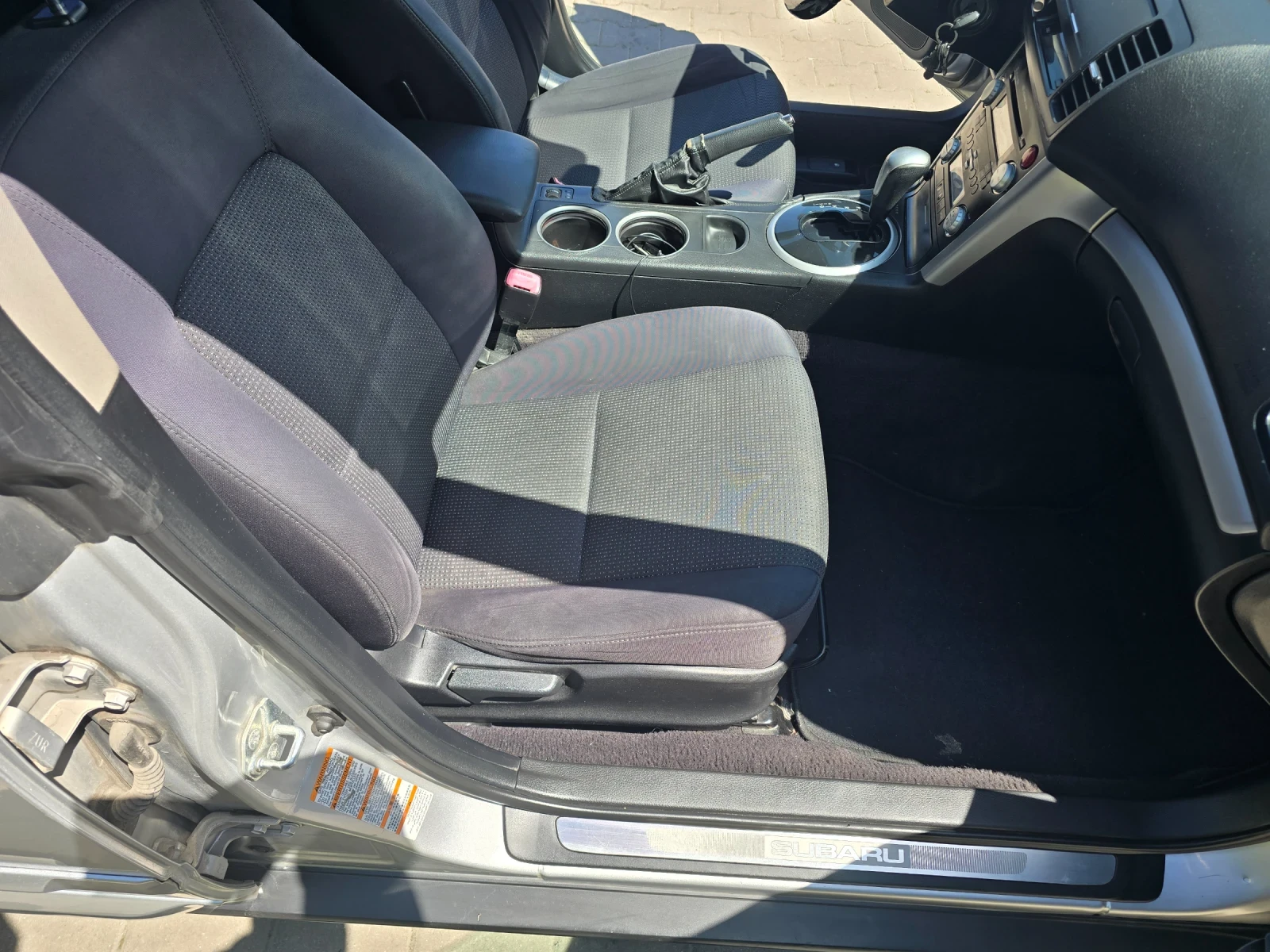 Subaru Outback 2.5, снимка 15 - Автомобили и джипове - 54395397