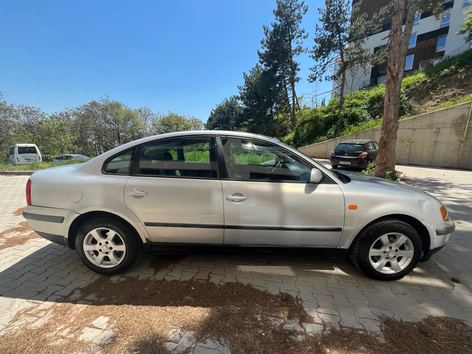 VW Passat, снимка 5 - Автомобили и джипове - 54443998