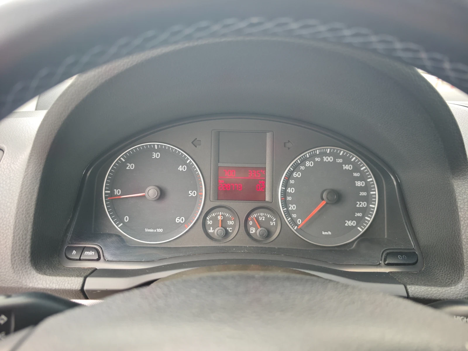 VW Golf 1.9TDI , снимка 7 - Автомобили и джипове - 54801703