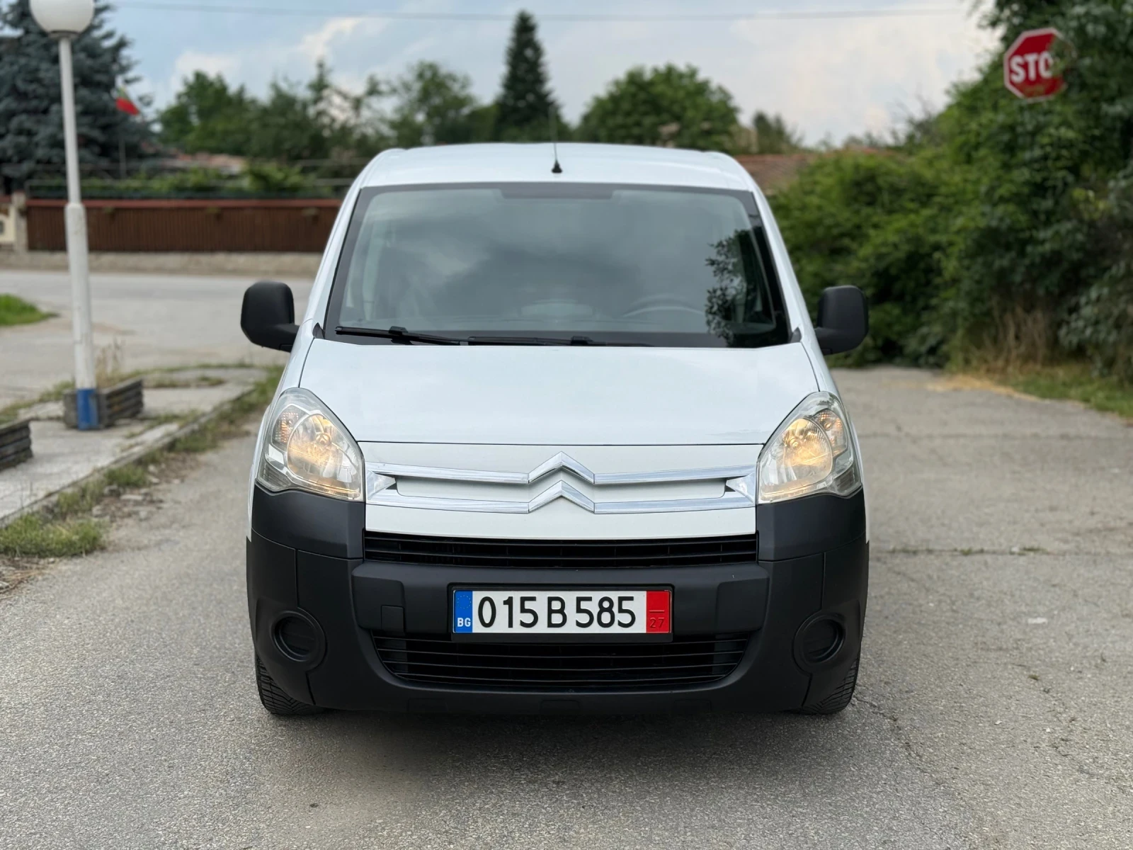 Peugeot Partner 1.6HDI* КЛИМАТИК* ЕВРО 5* 2012, снимка 2 - Автомобили и джипове - 54802178