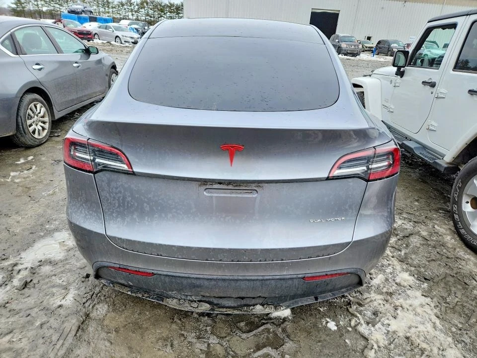 Tesla Model Y, снимка 6 - Автомобили и джипове - 54818839