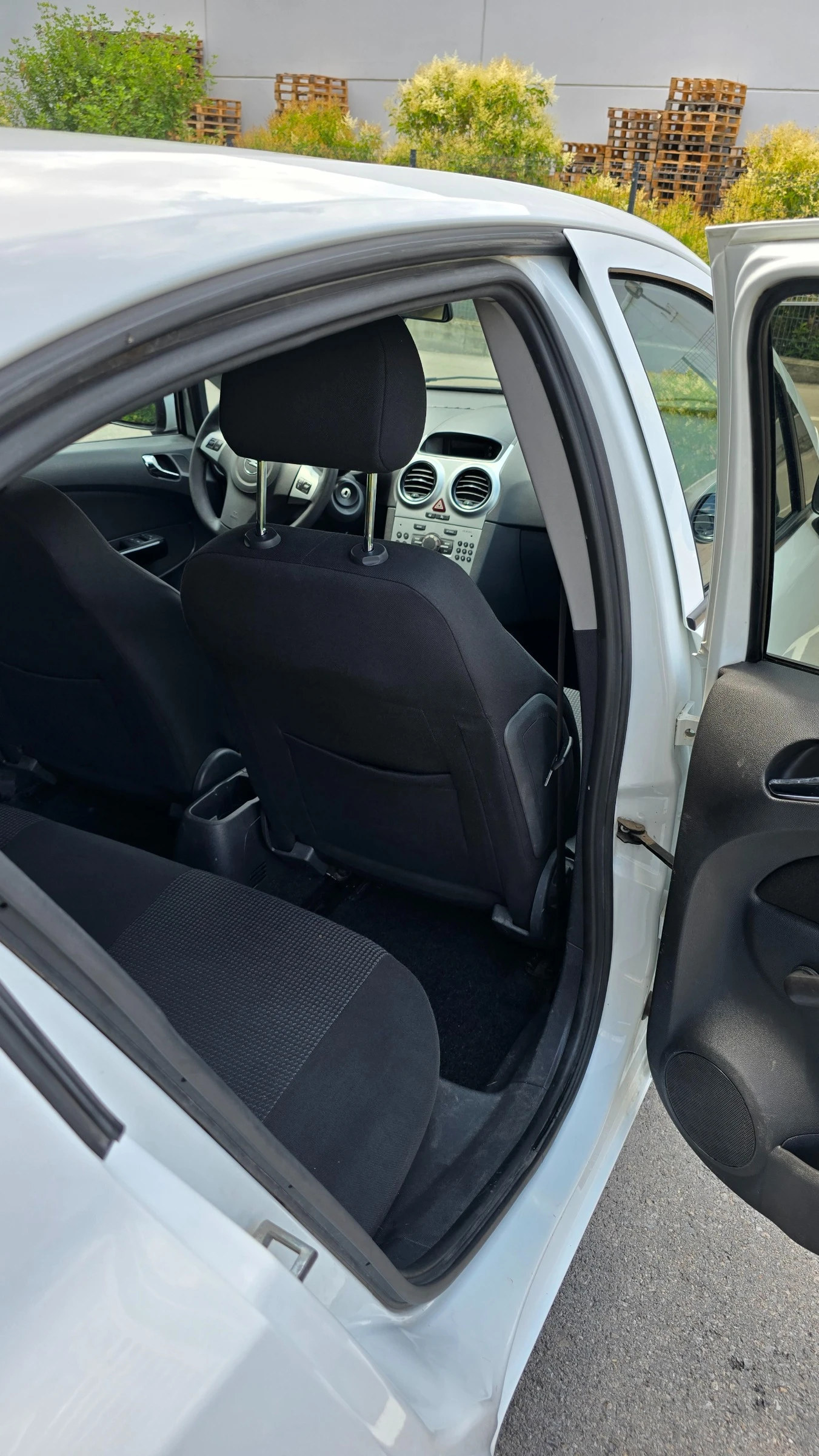 Opel Corsa 1, 2, снимка 9 - Автомобили и джипове - 55360590